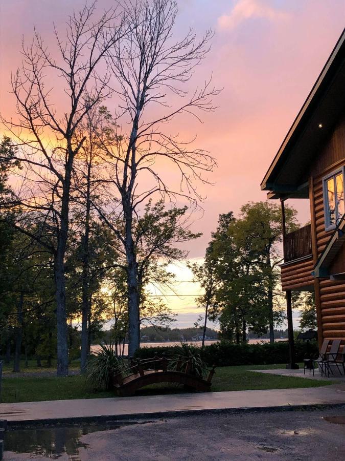 Chalets Et Spa Lac Saint-Jean Chambord Buitenkant foto