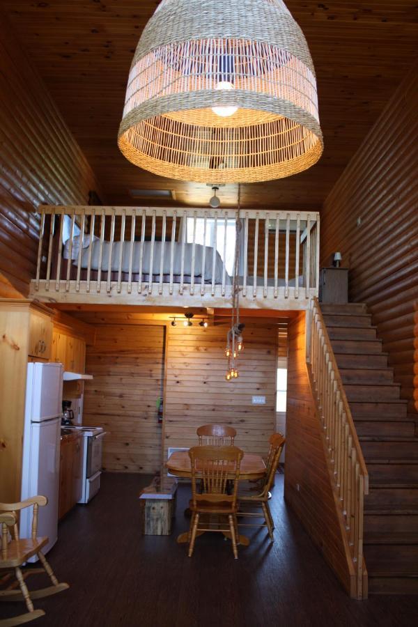 Chalets Et Spa Lac Saint-Jean Chambord Buitenkant foto