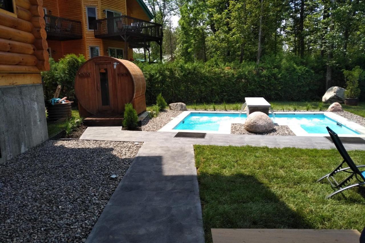 Chalets Et Spa Lac Saint-Jean Chambord Buitenkant foto
