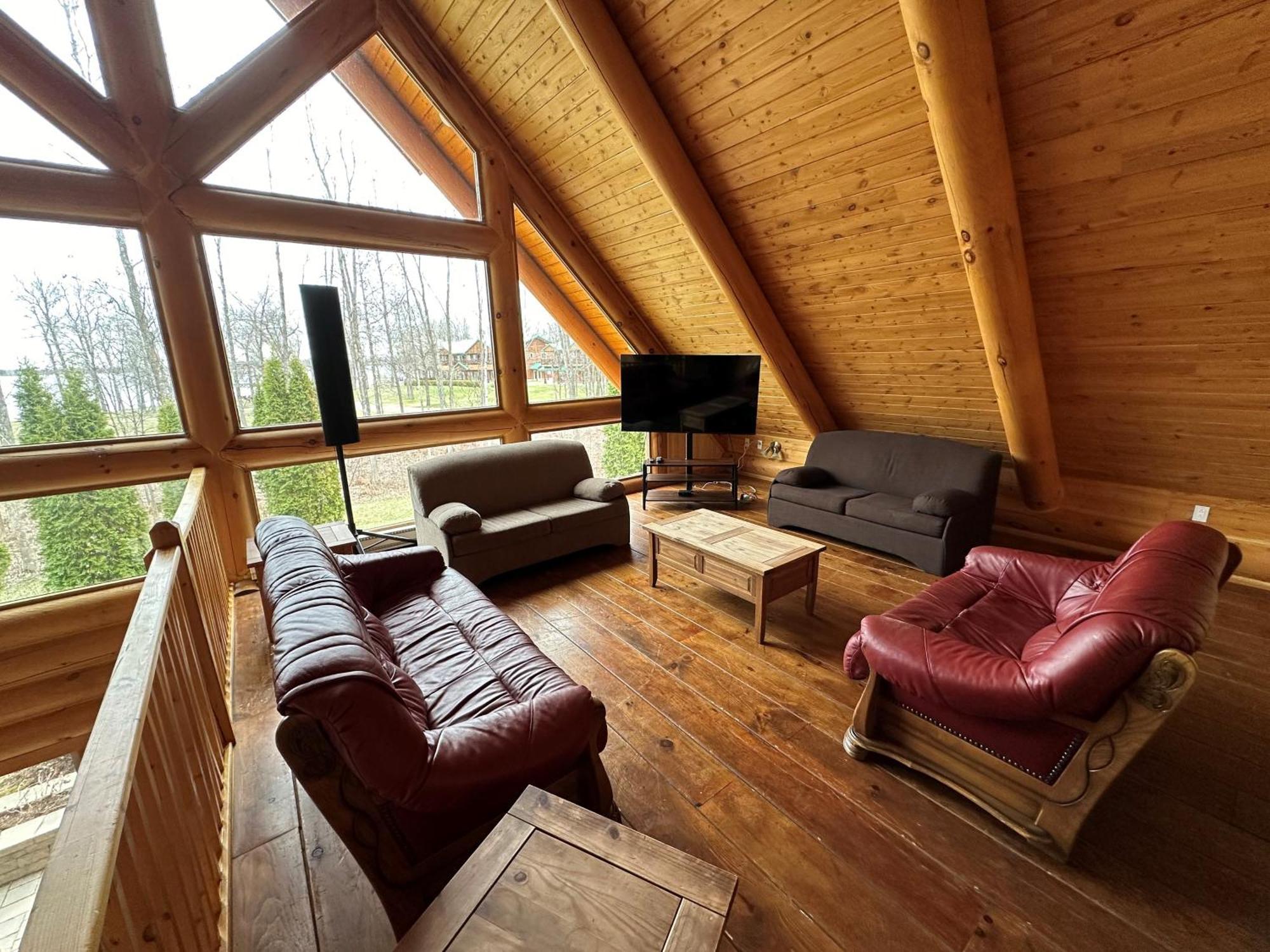 Chalets Et Spa Lac Saint-Jean Chambord Buitenkant foto